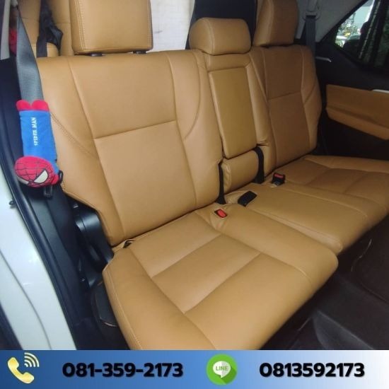 ซ่อมเบาะหนังรถยนต์ เฉพาะจุด ซ่อมเบาะหนังรถยนต์ เฉพาะจุด